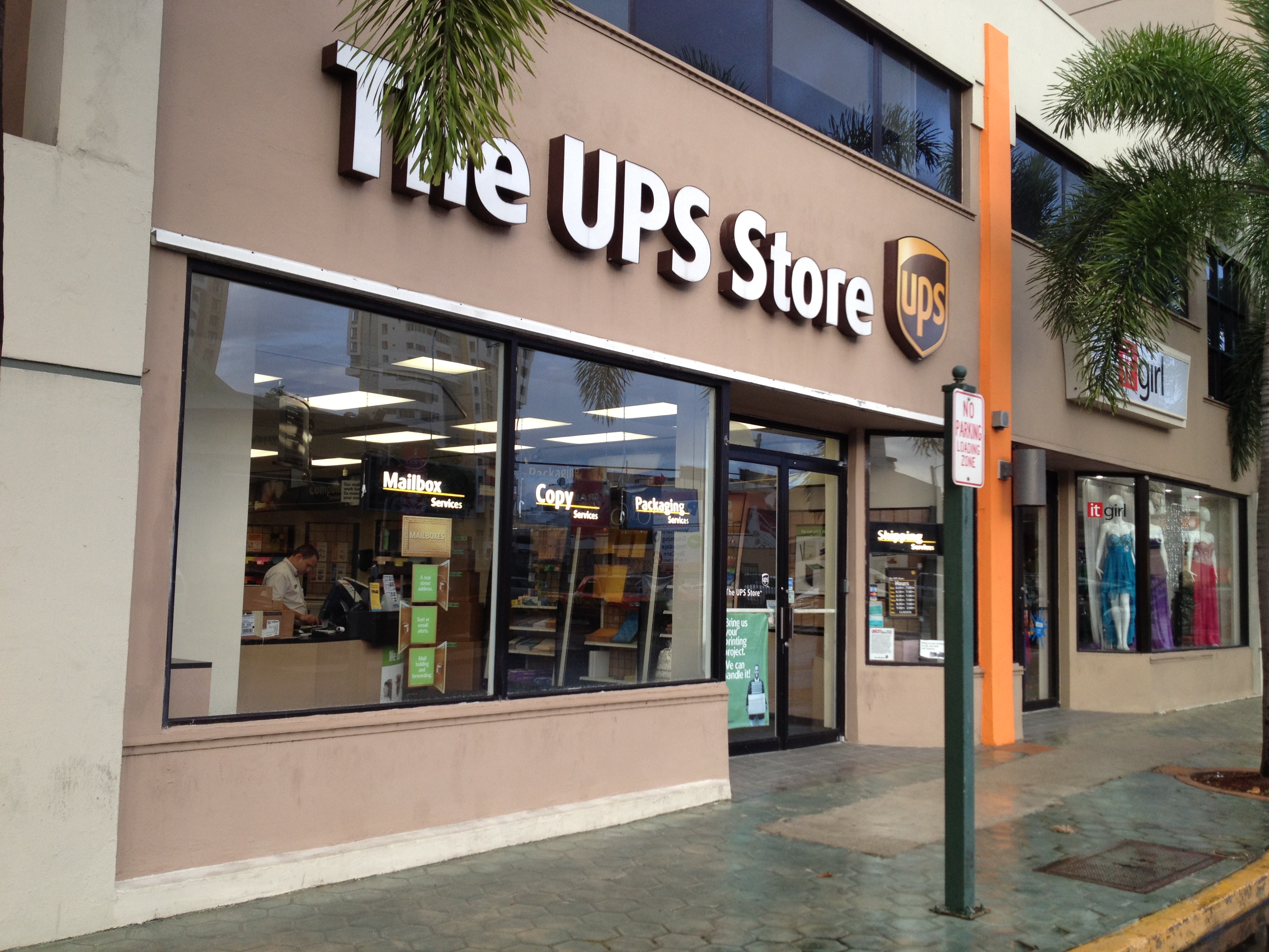 UPS HOURS | What Time Does UPS Close-Open? is ups store open saturday