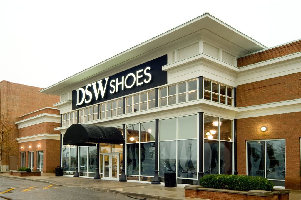 DSW store hours